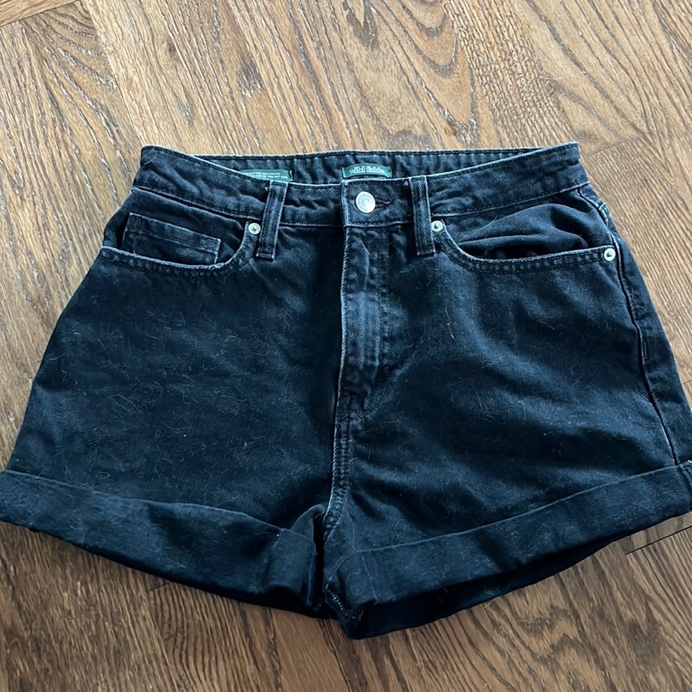 High rise Black shorts